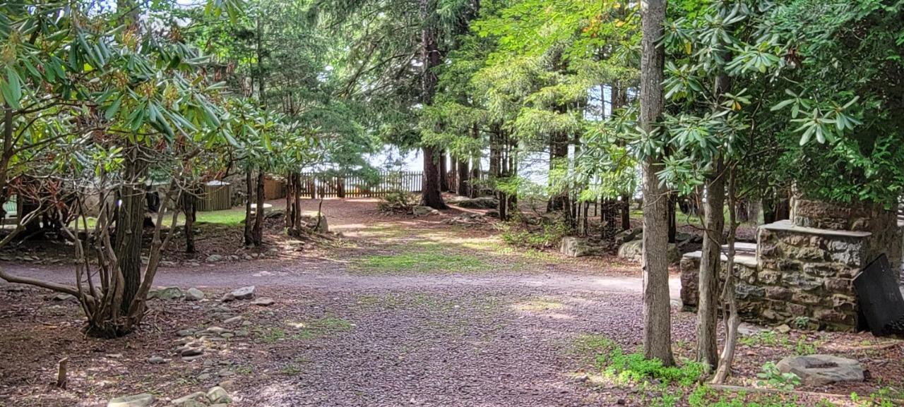 5 Bdr Cabin Game Rm Large Deck Fireplace Firetable Lake Harmony Exterior foto